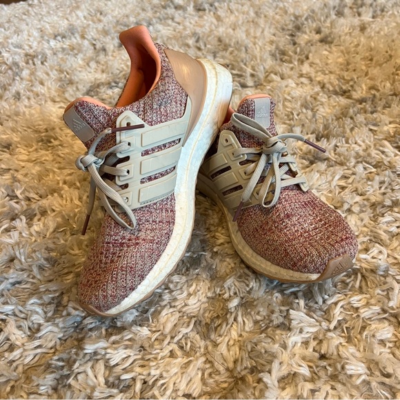 Adidas Ultra Boosts - Picture 9 of 9